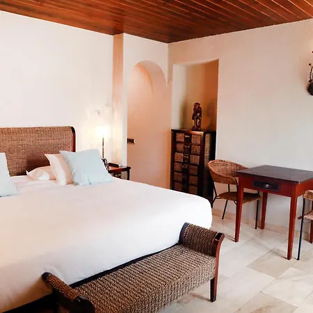 Hotell La Violeta & Chill Out