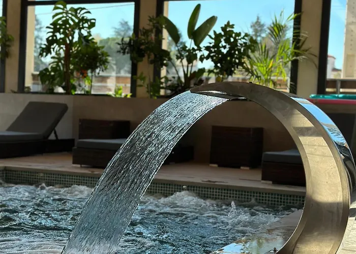 La Violeta & Chill Out Hotel Castelltercol