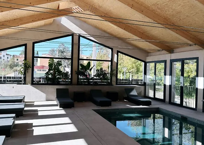 La Violeta & Chill Out Hotel