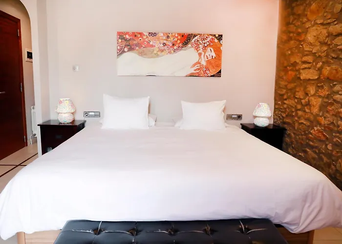 La Violeta & Chill Out Hotel 4*