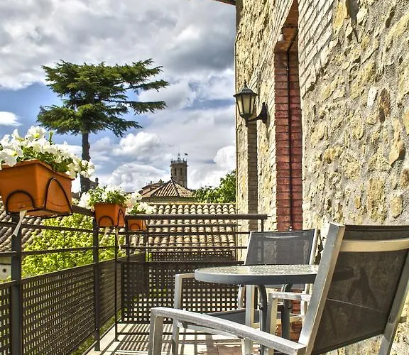 La Violeta & Chill Out Hotel 4*