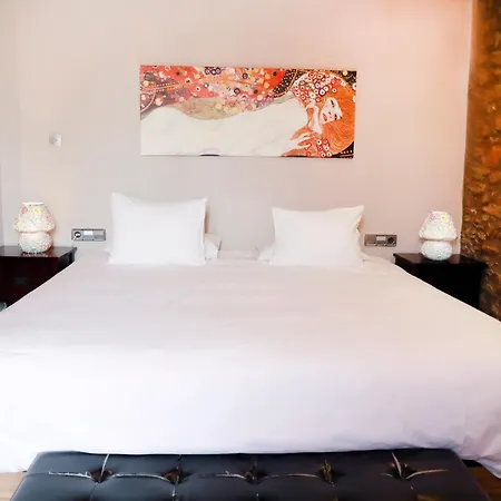 La Violeta & Chill Out Hotel 4*